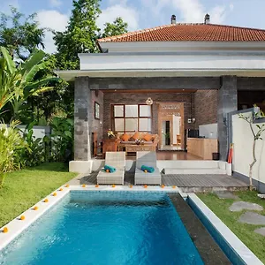 villa-ubud-umah-mesari.ubudhotelsnow.com/